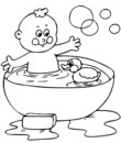 bébé prend son bain petit canard