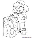 Petite fille dcouvre cadeau anniversaire